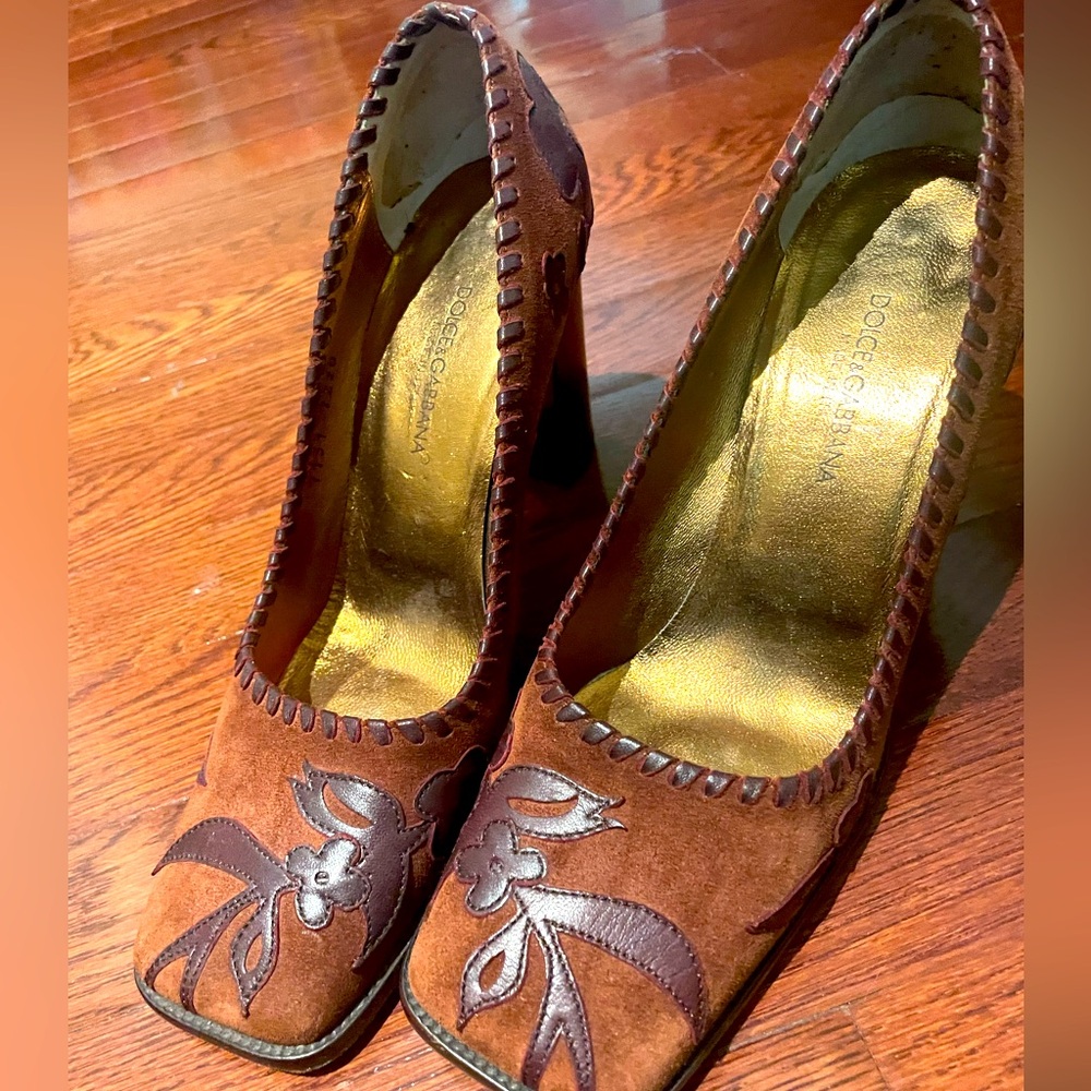 Dolce Gabbana Vintage 38 1/2 size 8.5